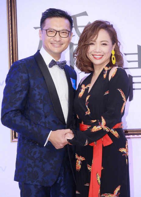 邓萃雯:曾是tvb视后,却因做小三被人唾骂,现今怎样?_万梓良