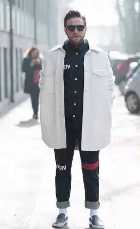 条纹 微胖男性秋冬穿衣难？掌握这4个技巧，拥抱属于自己的冬天！