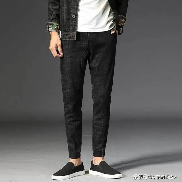 面料 男人过了45岁,多穿这样的男裤,尤其第2款,更有男人味