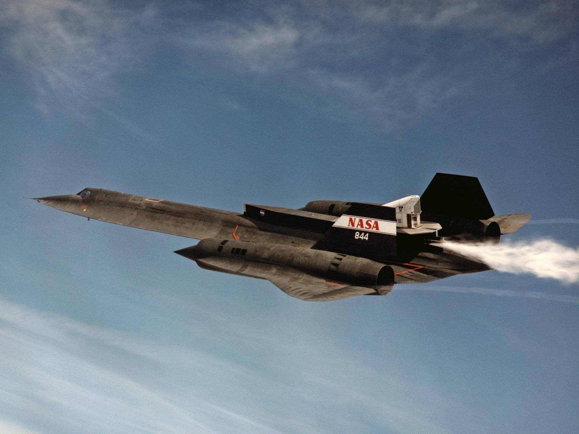 原创两段小故事告诉你美军的sr71黑鸟侦察机飞的有多快多高