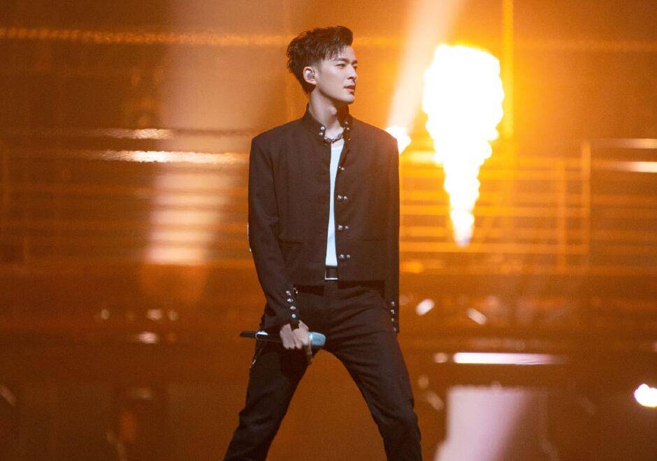 节目组|哥哥成团，1人借兄弟躺赢，1人靠兄弟逆袭，1人输在兄弟“多情”