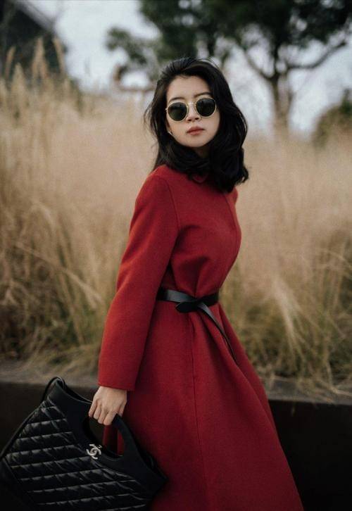 整体 30+还穿得幼稚平凡？这4种深邃型时髦穿搭让你做个优雅女人