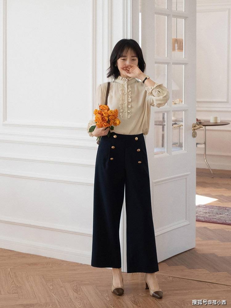 感觉 奔三奔四的女人,建议多穿“高腰裤”,好看的款式和版型都选好了