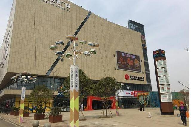 湖北一老牌商场倒闭交通便利客流量大后因各种原因逐渐落寞