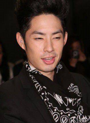 美作|从美作再到追光者，“全能艺人”吴建豪的完美演出