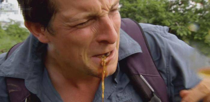 男子汉|原来我们被贝爷骗了这么多年,荒野求生是这么拍的,网友:伤心了