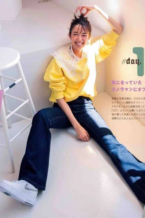 层次 毛衣今冬流行这么穿，巨美！