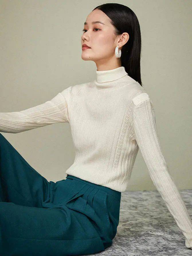 层次 毛衣今冬流行这么穿，巨美！