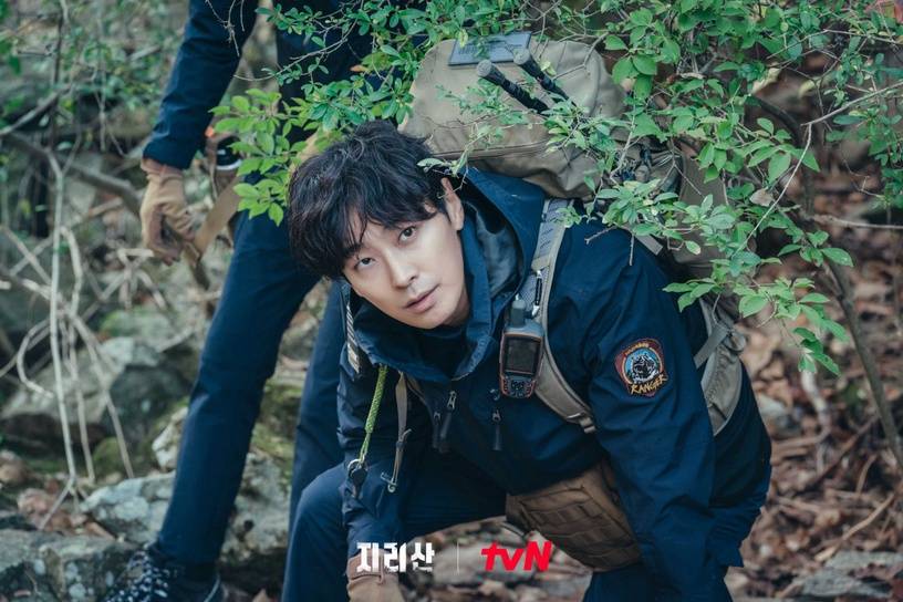 评价|10月开播韩剧评价！《智异山》剧情获好评、《恋慕》评价两极，这部收视攀升