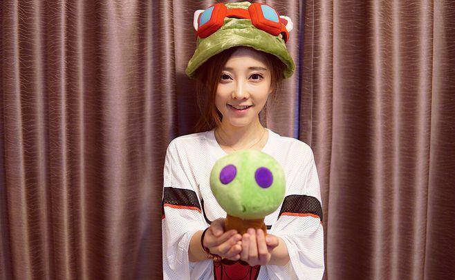 因为|冯提莫想从网红变明星，最后跌落神坛，“丢了西瓜也丢了芝麻”