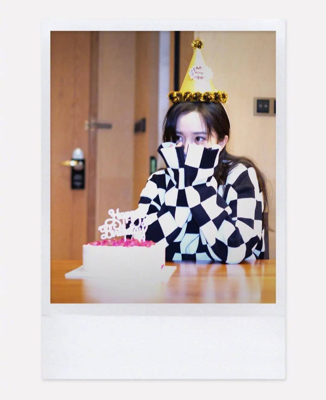 白女士 时尚圈都要被它“格式化”？女明星大型撞衫现场！