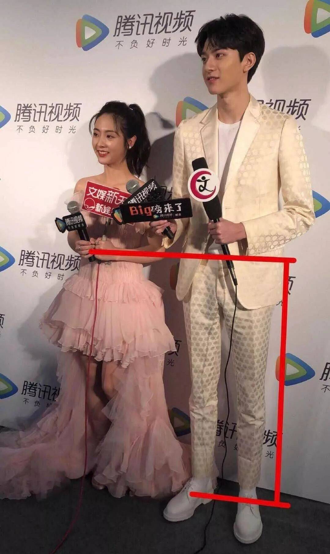 双脚|建议腿粗的女生,学习一下这5个动作,真的能瘦腿!