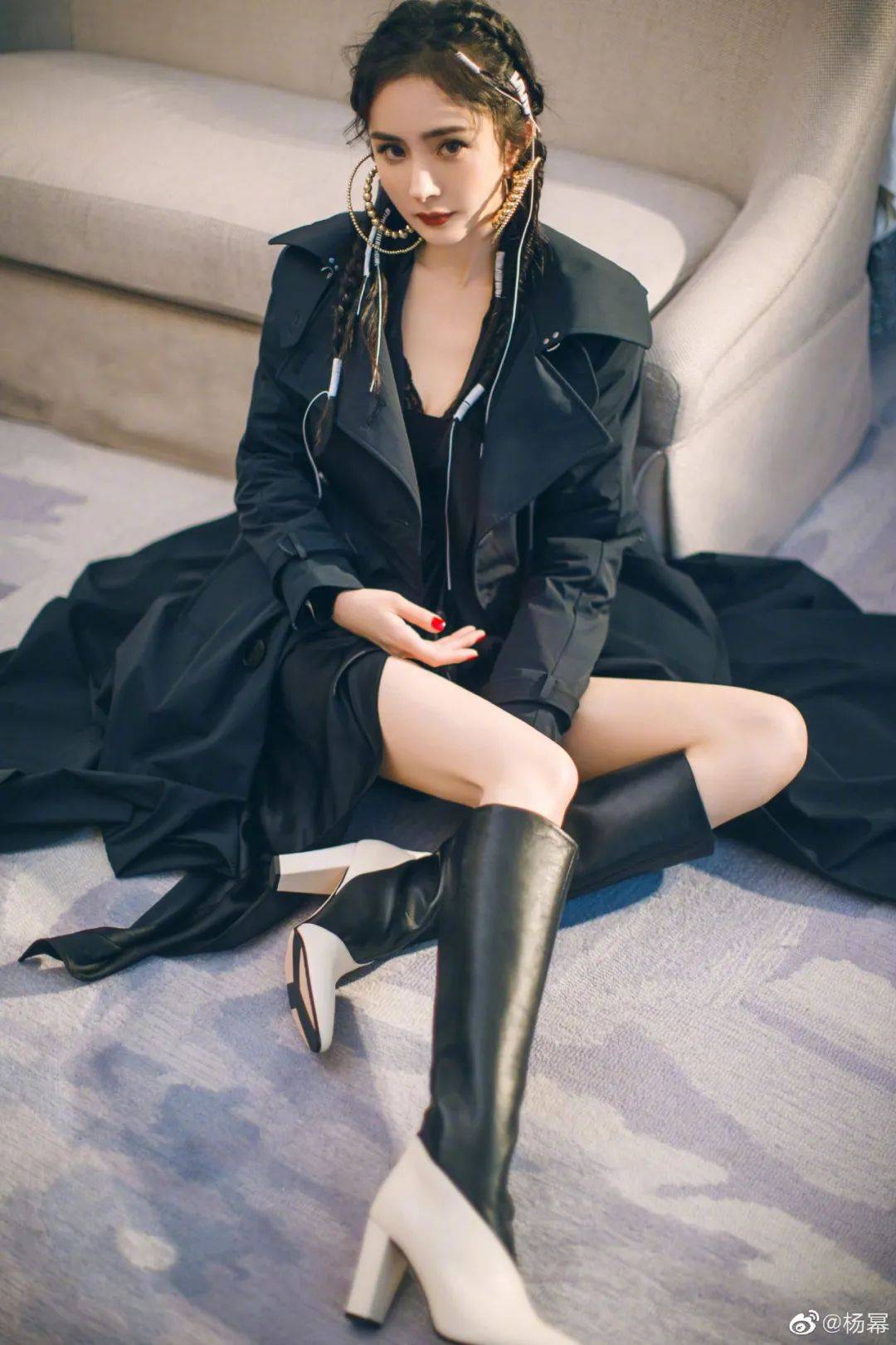 杨幂 这么多年过去了，杨幂的下衣失踪依旧看不腻啊！