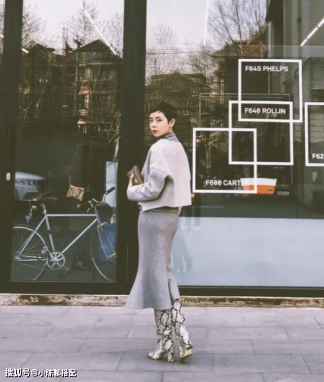 下装 有品位的女人都在穿这4件下装，秋冬季也能优雅高级