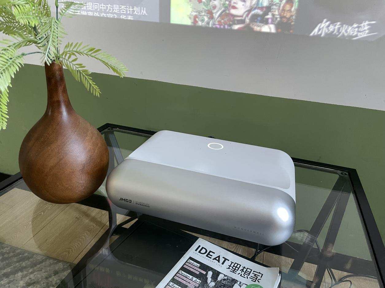 Nano|峰米R1 Nan有没有对手？对比之后，不仅有还挺强