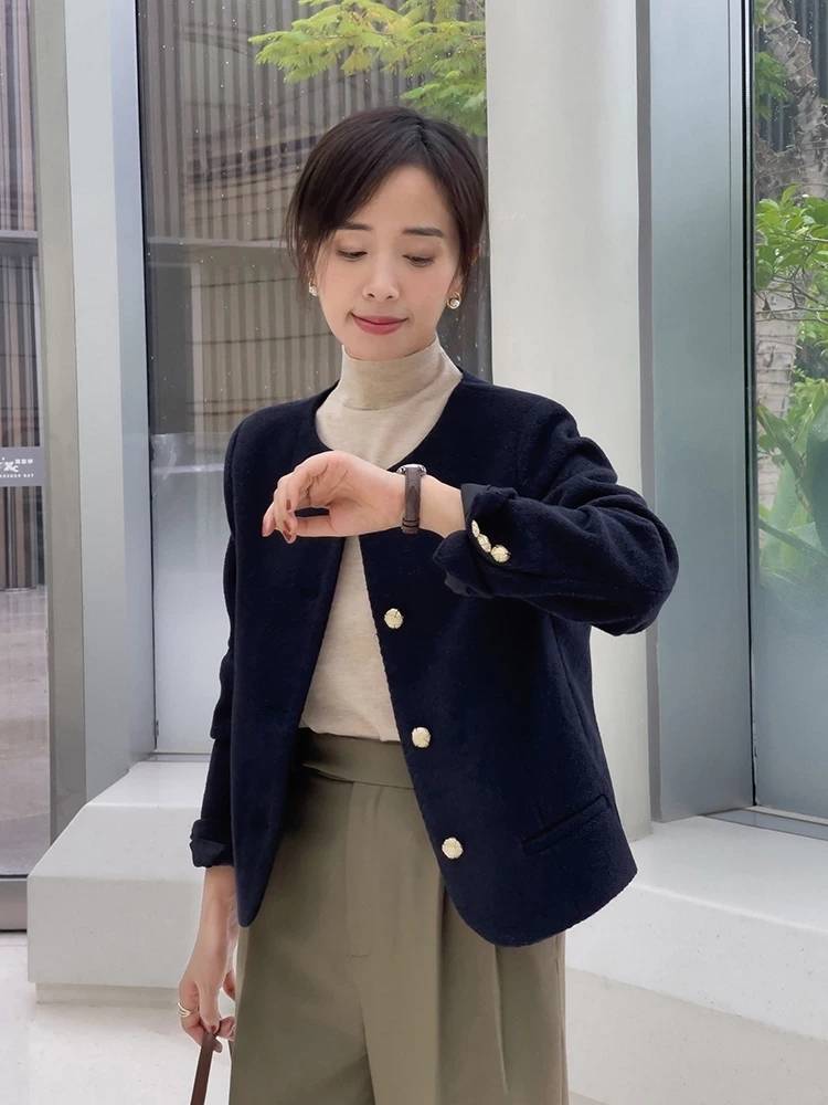 材质 “外套”才是保暖界的yyds，这几款时髦百搭显气质，让你气质翻倍