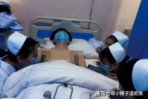 搞笑圖片：感覺大爺在用肚臍眼嘲笑我 搞笑整蠱 第9张