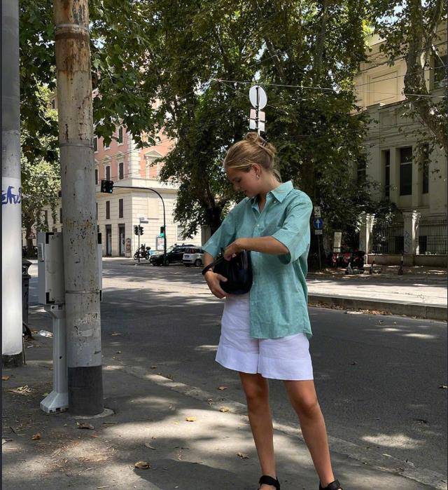 蓝色 丹麦博主Katrine Berner舒服穿搭 简约利落的中性风格太有范了!