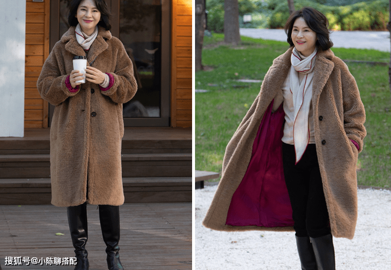 显得 这才是50岁女人该有的大衣打扮，保暖又高级，妈妈们可以照着穿