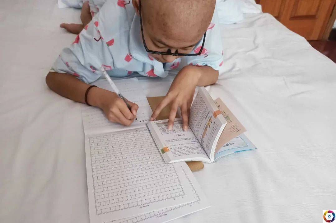 经历|父母离异后各自再婚，在我生病后妈妈再次结束婚姻，前来照顾我