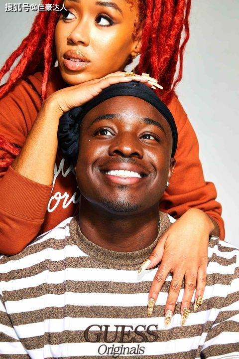 系列 致敬经典 传奇再现 GUESS Originals美式复古风 致敬GUESS Girl璀璨时尚印记