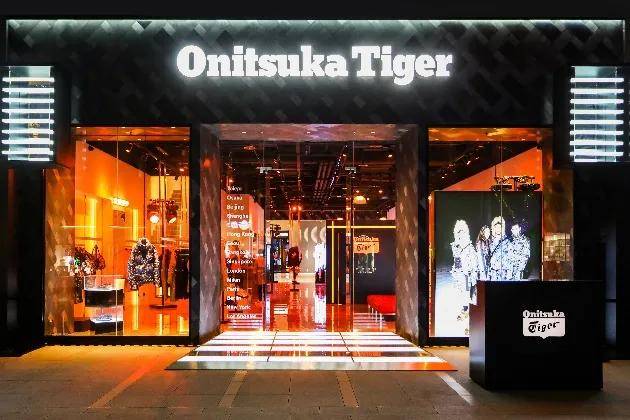 品牌 Onitsuka Tiger 鬼塚虎成都晶融汇购物中心形象店盛大开业