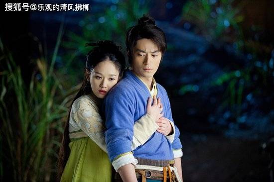 一身|同样演任盈盈，谁英姿飒爽，谁明艳不可方物，谁是书中走出来的