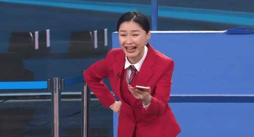 喜剧|金靖参加《一年一度喜剧大赛》被淘汰，黄渤：聪明一点就不该来