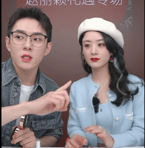 直播女星们近照比美：杨幂国风裙清新，赵丽颖秀细腰，热巴建模脸精致