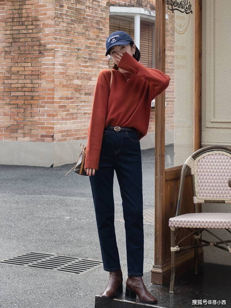 黑色 建议多穿“针织衫”，选择这4种颜色，搭配半身裙、牛仔裤很时髦
