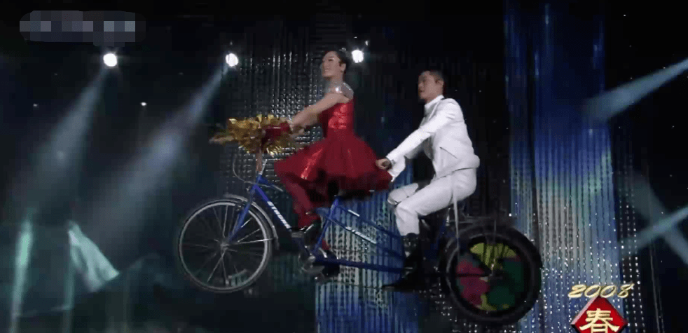 凤凰传奇|播放量超2亿，收视成绩三网第一！这才是今年最“颠覆”的节目