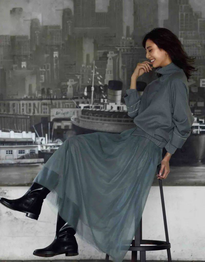 丝绸 同色不同面料穿搭