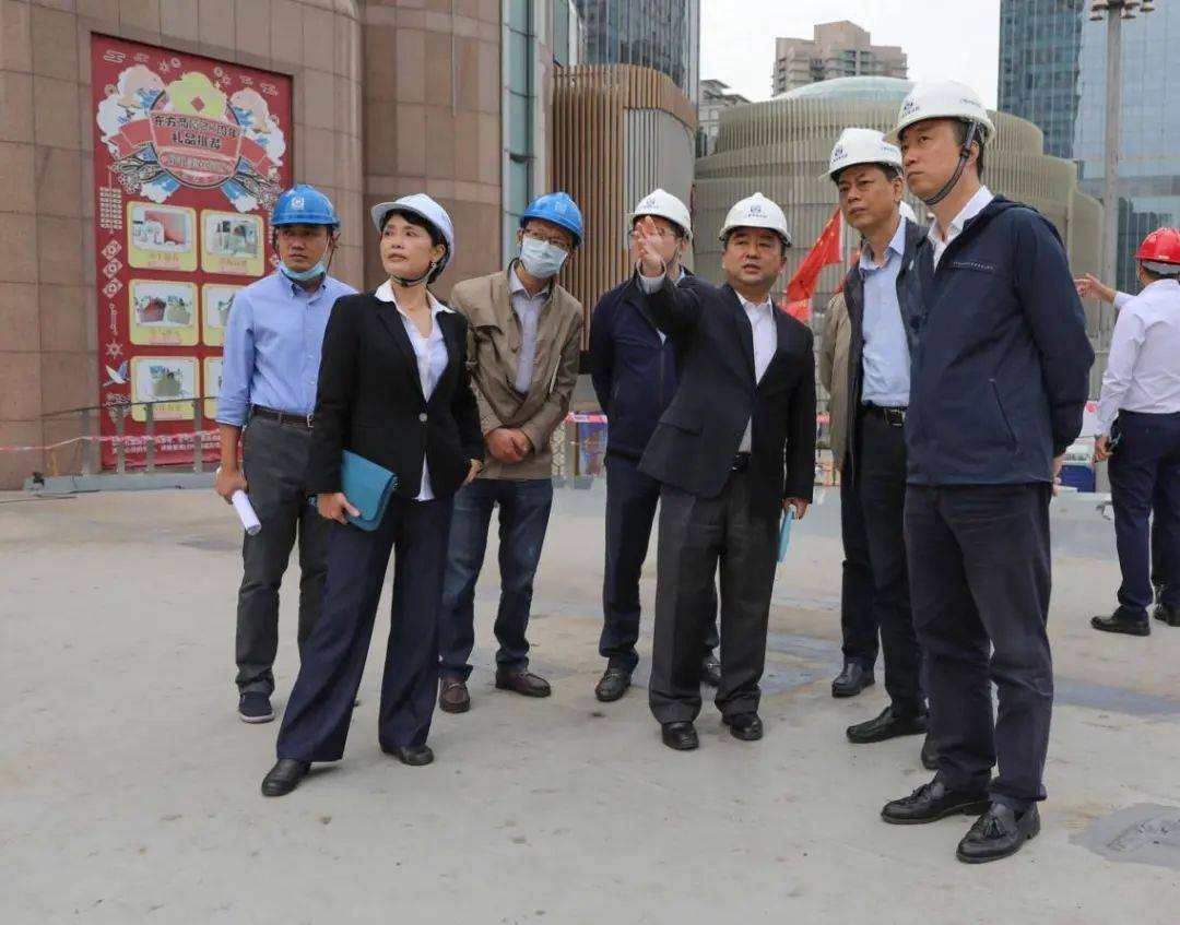 钟晓咏:全力以赴,细致周密做好进博会城区服务保障工作_徐汇