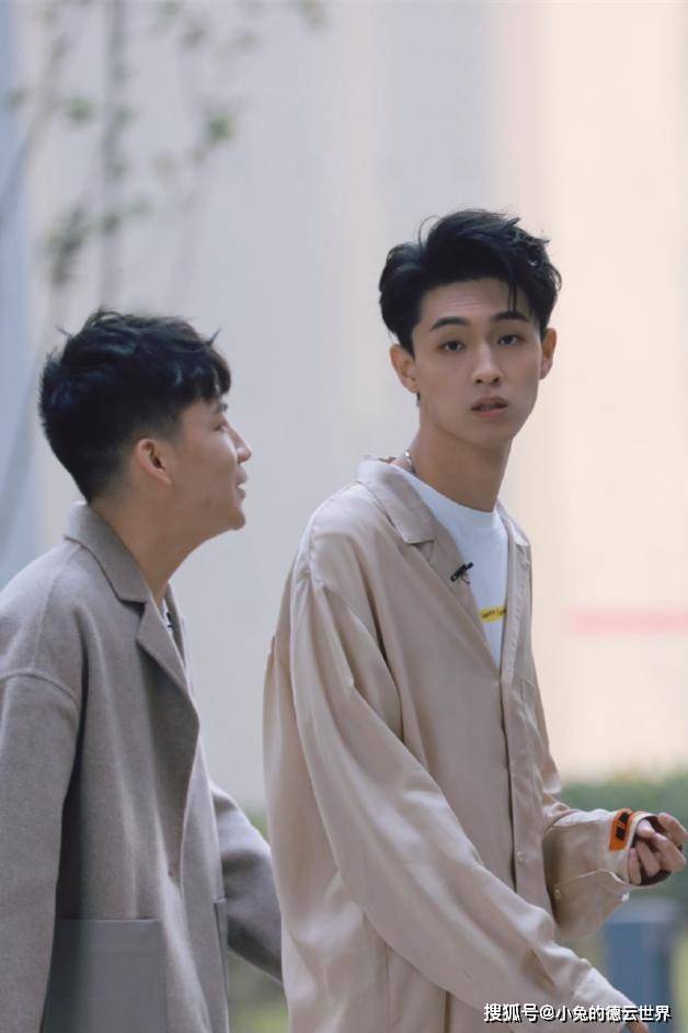 节目组|德云社陶阳开始跨界，与老秦等一起录制综艺了，网友：总比闲着强