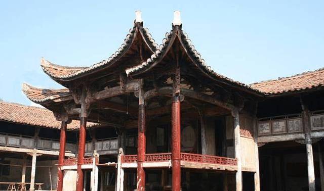 “中华第一民宅”：占地40余亩，108个房间，主人姓“王”，就在上饶