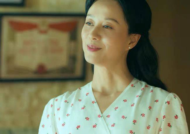 角色|《星辰大海》配角来头不小：认出了伪装者的间谍孤狼，没认出黄蓉