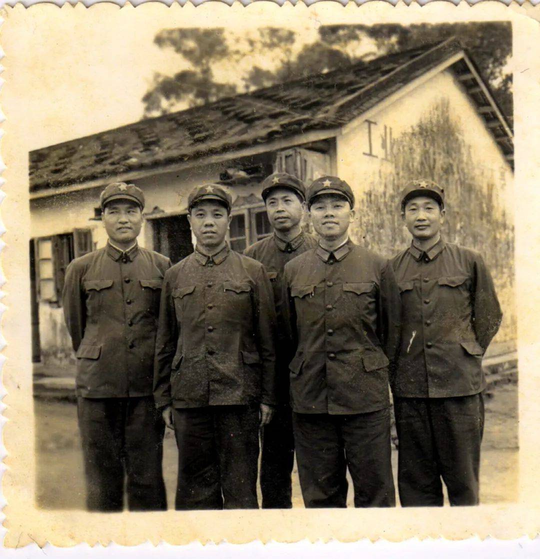 原创广州军区炮兵第一师军人光辉岁月影像集锦(8)