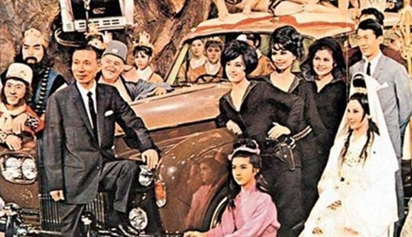 周星驰|他活了107岁，捧红刘德华周润发周星驰，一生捐了47亿、3万座楼！