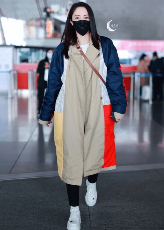 感觉 女星冬季机场穿搭PK！林允轻熟、金晨减龄，张钧甯老气却不失气场