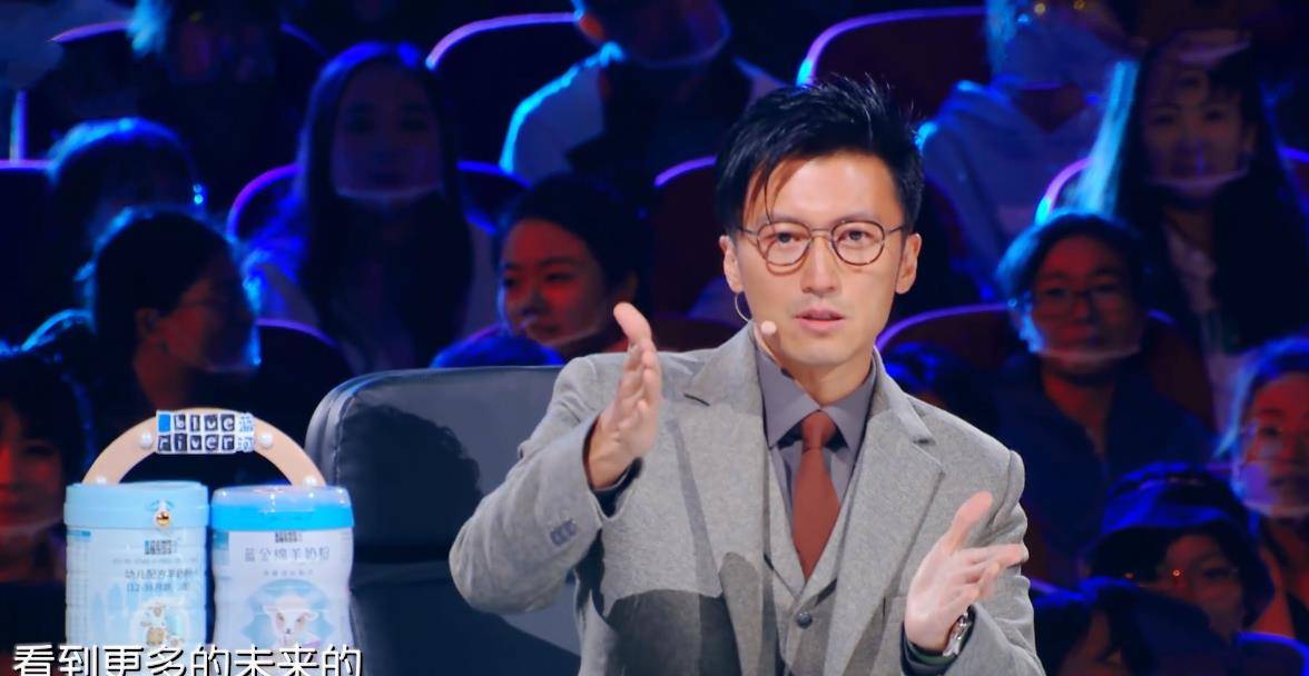 舞台|《达人秀》再次来袭，全新明星观察团互动有料，增加节目趣味性