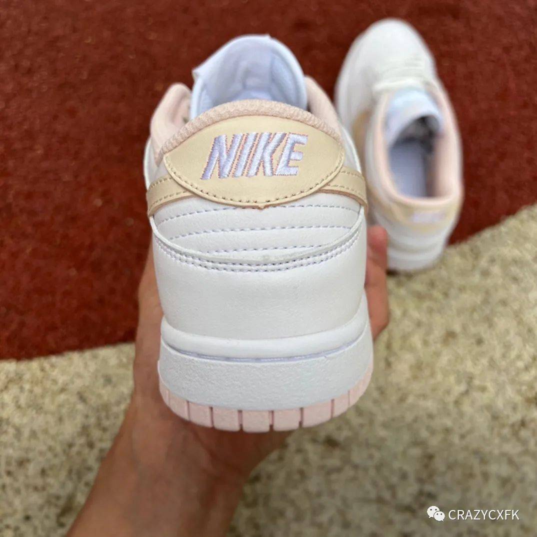 Pearl 耐克 Nike Dunk Low Pearl White 珍珠白黄运动鞋