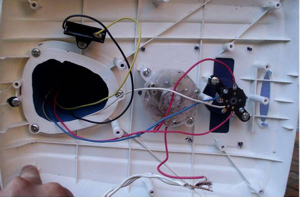 91畅修保:冰箱里面电线断了,这样要怎么接?_接地线