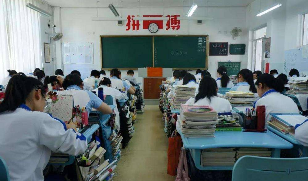 全国有名的3个高中 曾经是清华北大收割机 现在实力大不如前 北京四中 全国有名的3个高中 曾经是清华北大收割机 现在实力大不如前 北京四中