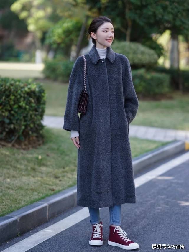 帆布鞋 这个冬天来点不一样的吧！用加绒帆布鞋代替其他鞋子，保暖又新颖