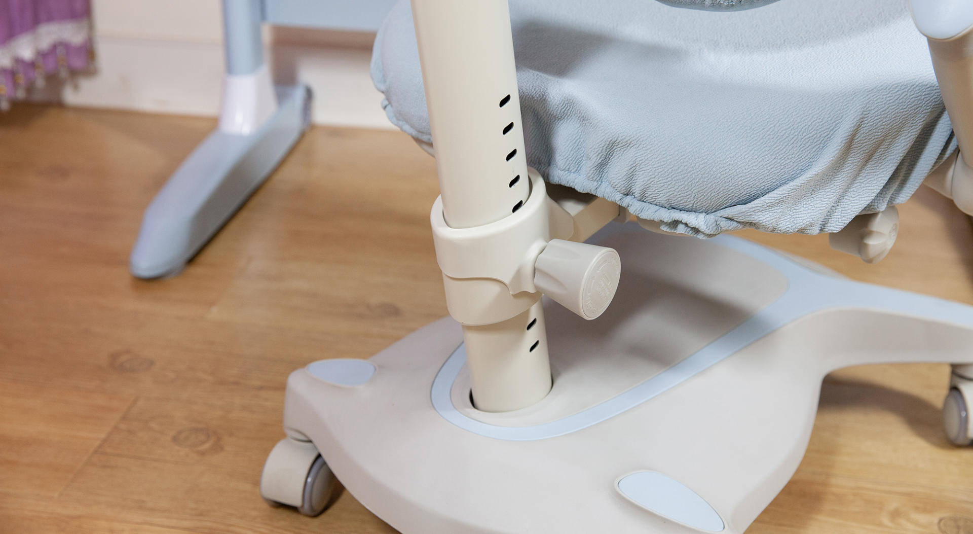 双11儿童桌选购指南-附科贝森儿童学习桌套装使用体验