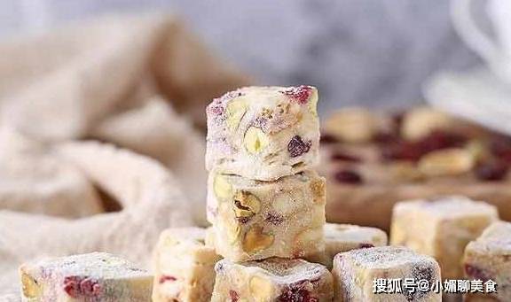 成本|自制牛轧奶芙，不加一滴水，成本不超10块钱，承包你的新春零食！