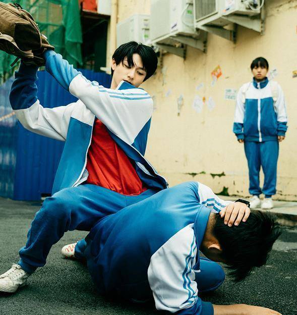 太帅|包贝尔称朱志鑫的缺点是太帅，演技恰好弥补不足，是天生的演员