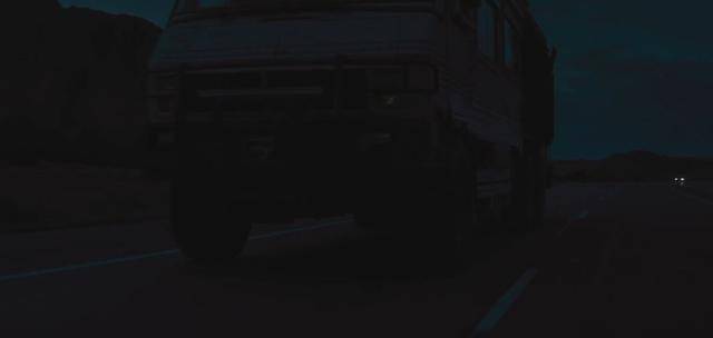 机器人|汤姆·汉克斯2021最新科幻《芬奇》幸存者、机器人和狗的公路狂奔