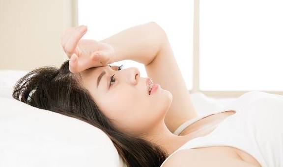 肾脏|这5个“症状”出现时，或许是在“提醒”你，肌酐有些“升高了”