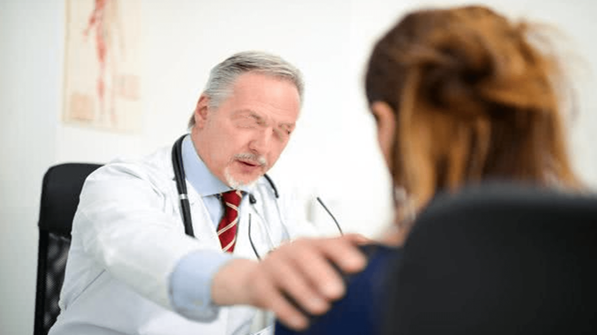 症状|更年期需要补激素吗？我国绝经女性超2.3亿，平稳度过绝经期